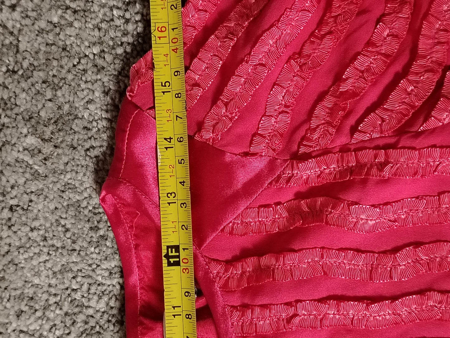 Reiss Dress Womens 6 Pink Textured Ruffle Scoop Neck Short Sleeve Sheath