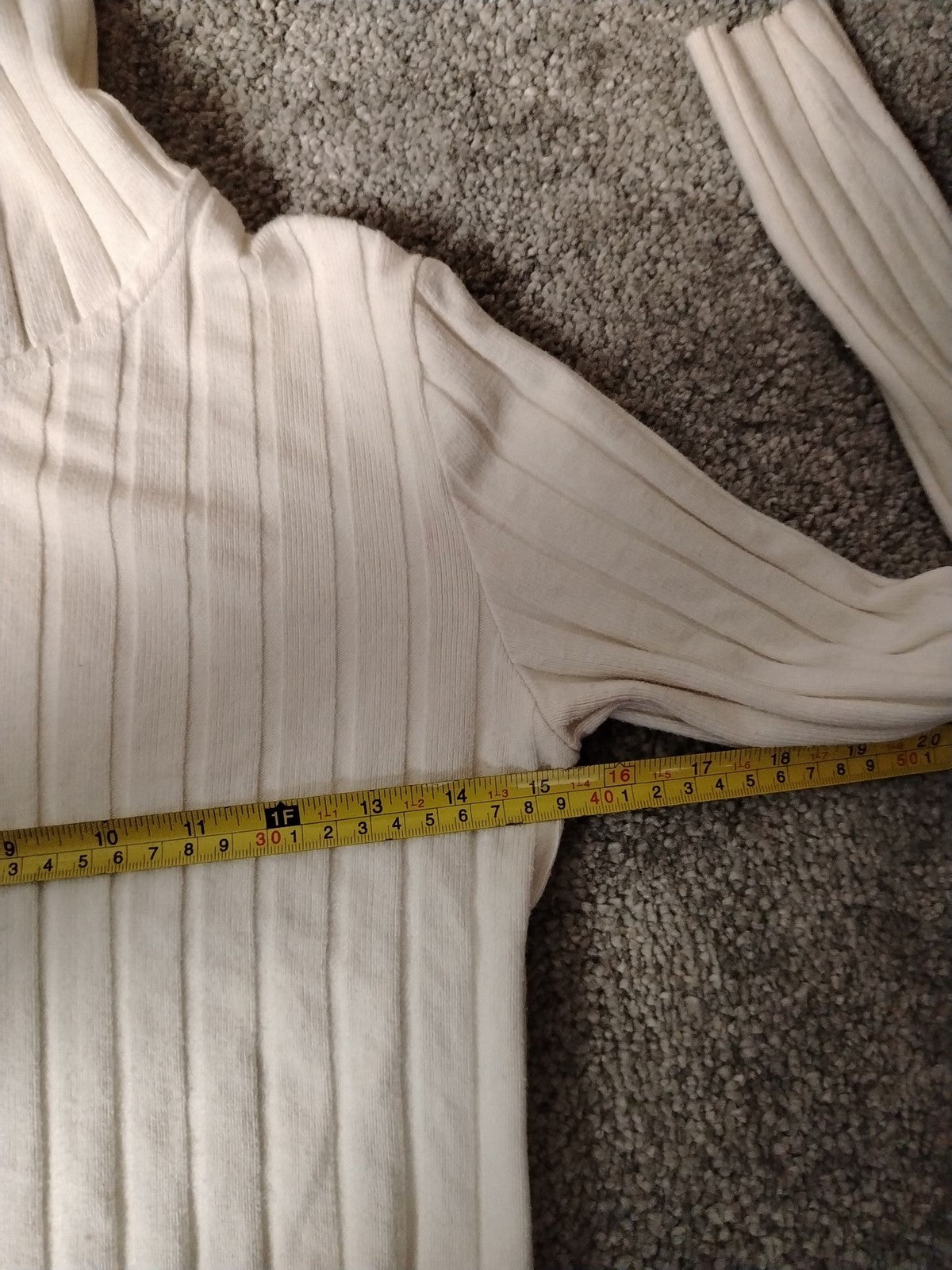 Bershka Cropped Hoodie Womens M Ribbed Zipper Long Sleeve Sweater Cream Knit