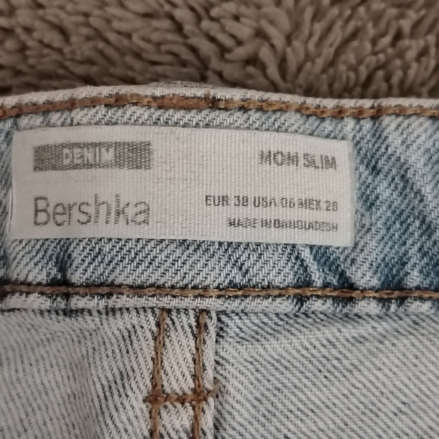Bershka Jeans Womens 6 Mom Slim Light Blue Faded Stretch Zip Fly Pocket Casual