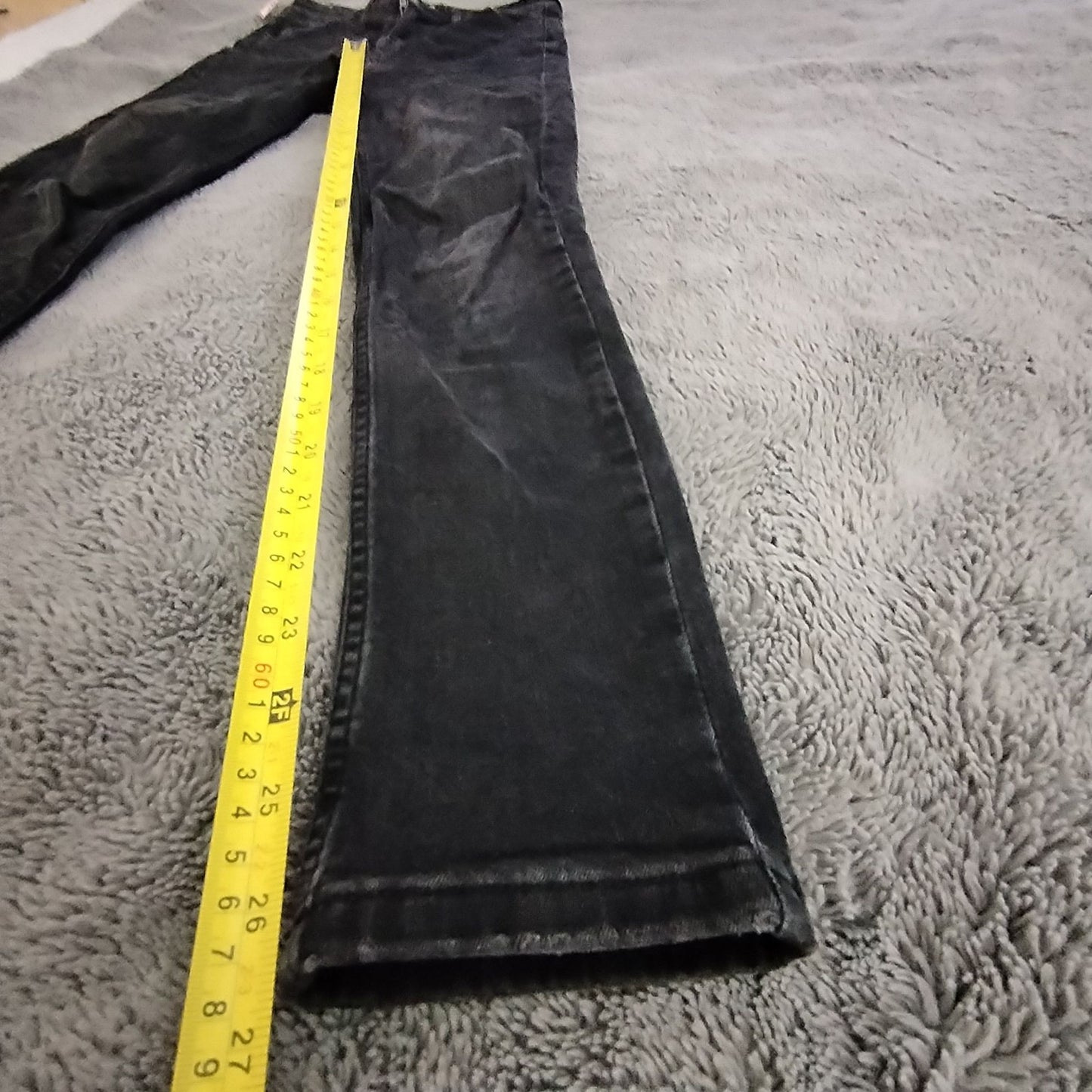 BDG URBAN OUTFITTERS PINE Jeans W28 L32 Faded Black Distressed Skater Flawed