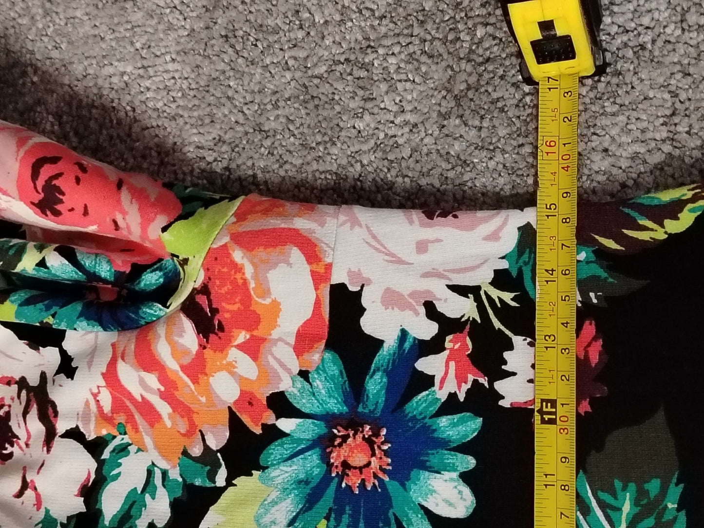 H&M Dress Womens M Black Floral 3/4 Sleeve Fitted Sheath Knee Length Stretch