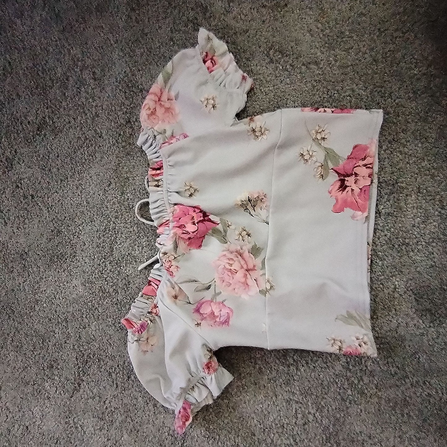 New Look Top Womens UK8 EU36 USA4 Off Shoulder Crop Floral Light Gray Pink
