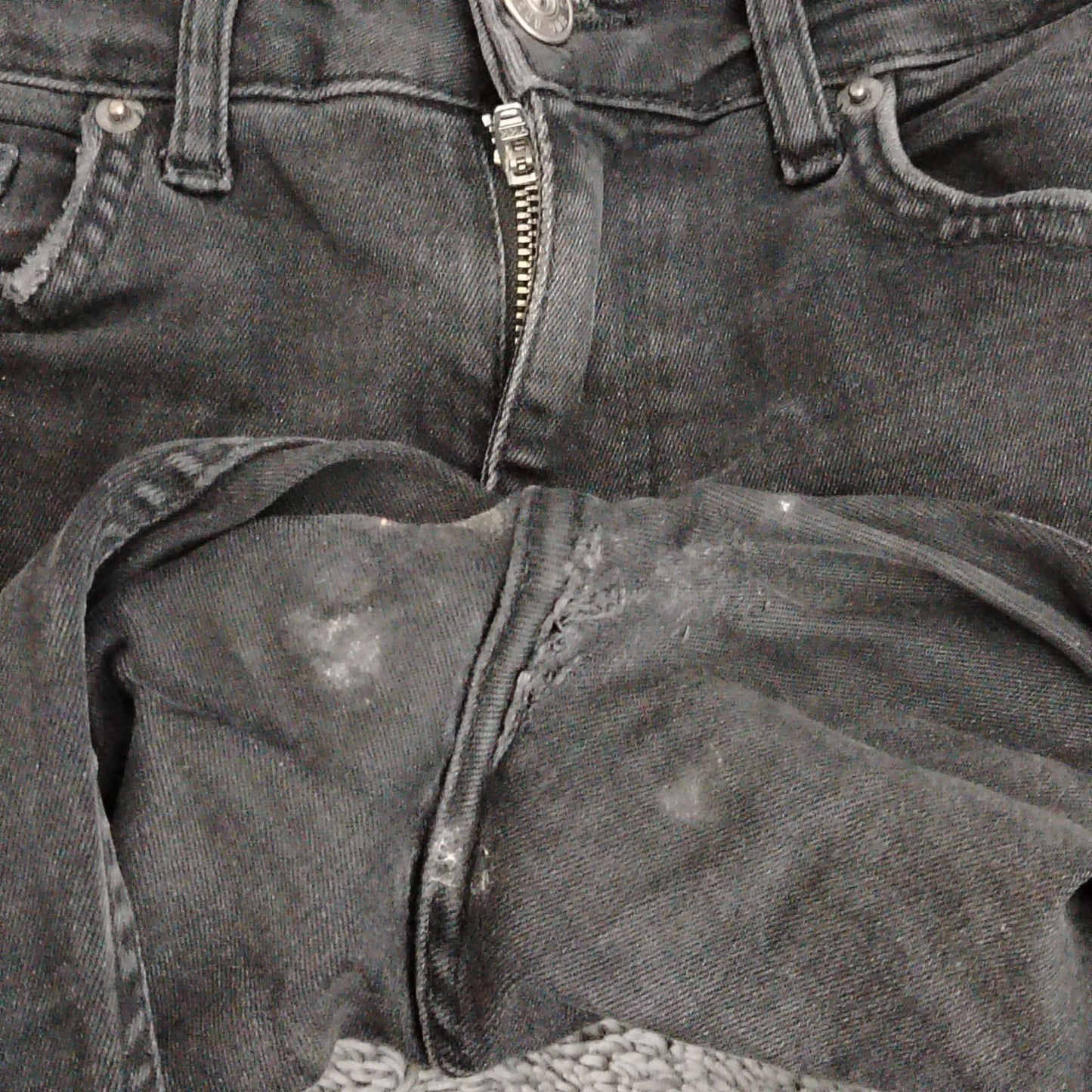 BDG URBAN OUTFITTERS PINE Jeans W28 L32 Faded Black Distressed Skater Flawed