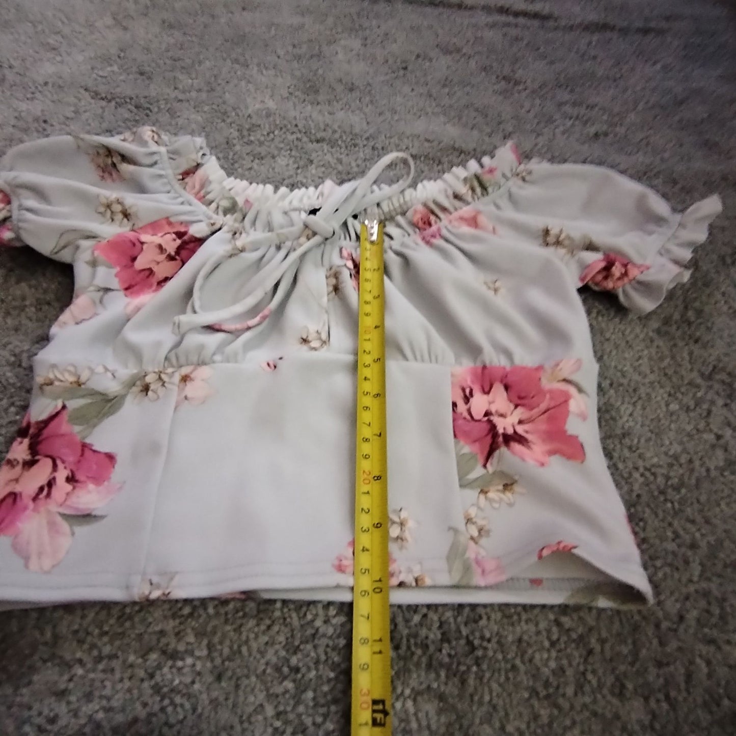 New Look Top Womens UK8 EU36 USA4 Off Shoulder Crop Floral Light Gray Pink