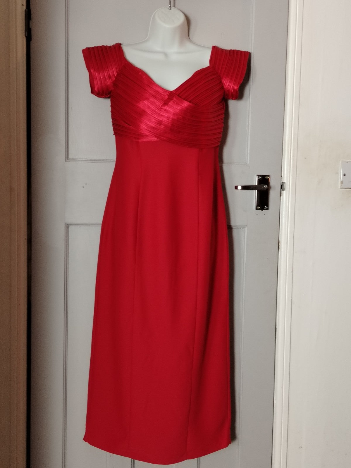 Tania Bryer Red Occasion Dress Pleated V-Neck Midi Est Size UK 10/12