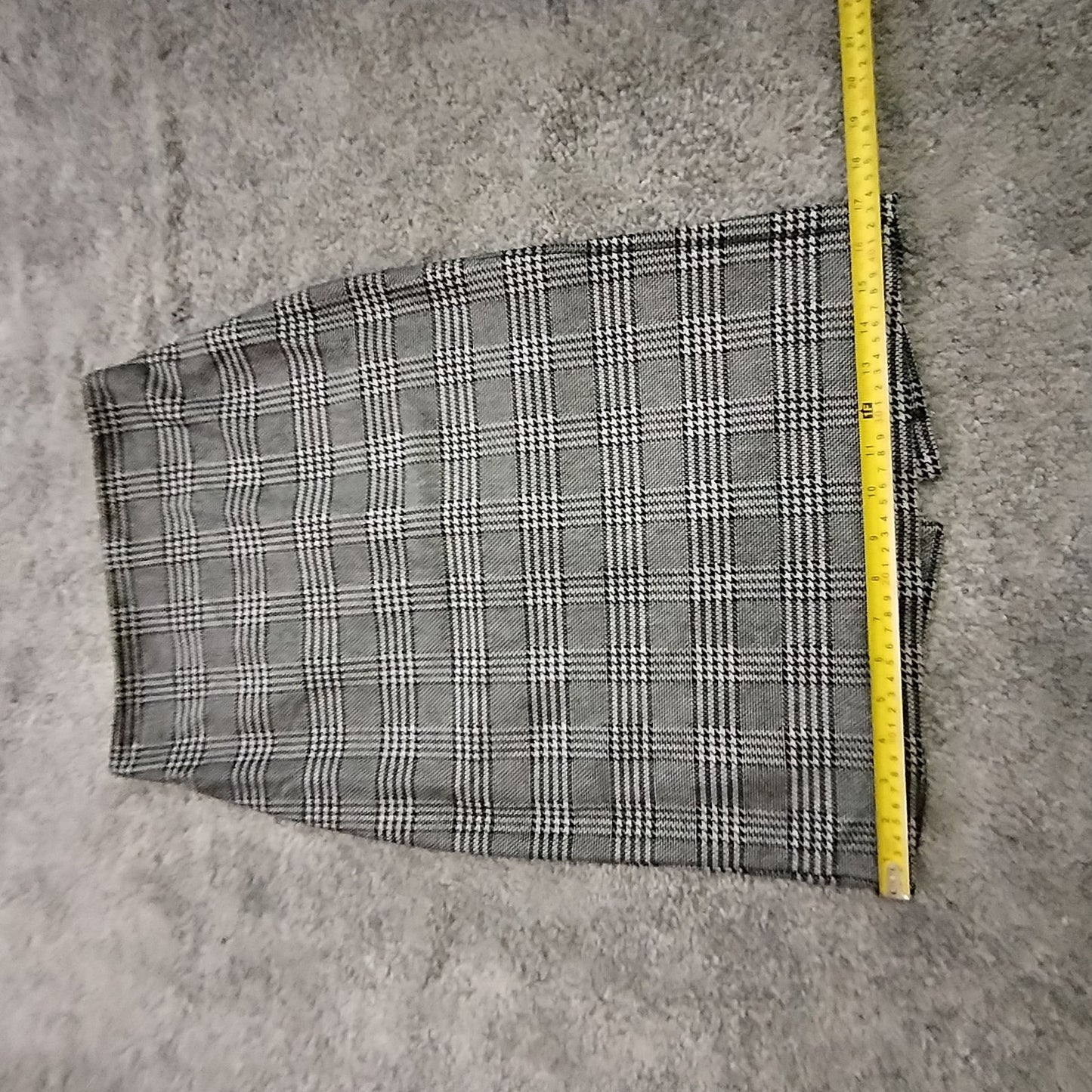 Mango Suit Skirt Womens M Plaid Pencil Knee Length Lined Black White Back Vent