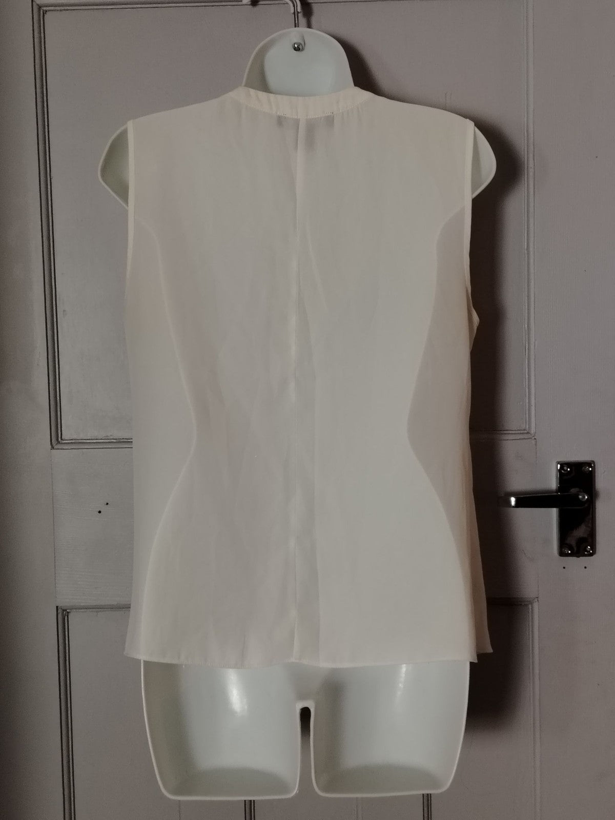 Atmosphere Blouse Womens 8 Ivory Sleeveless Tie Neck Polyester Top Black Bow Tie