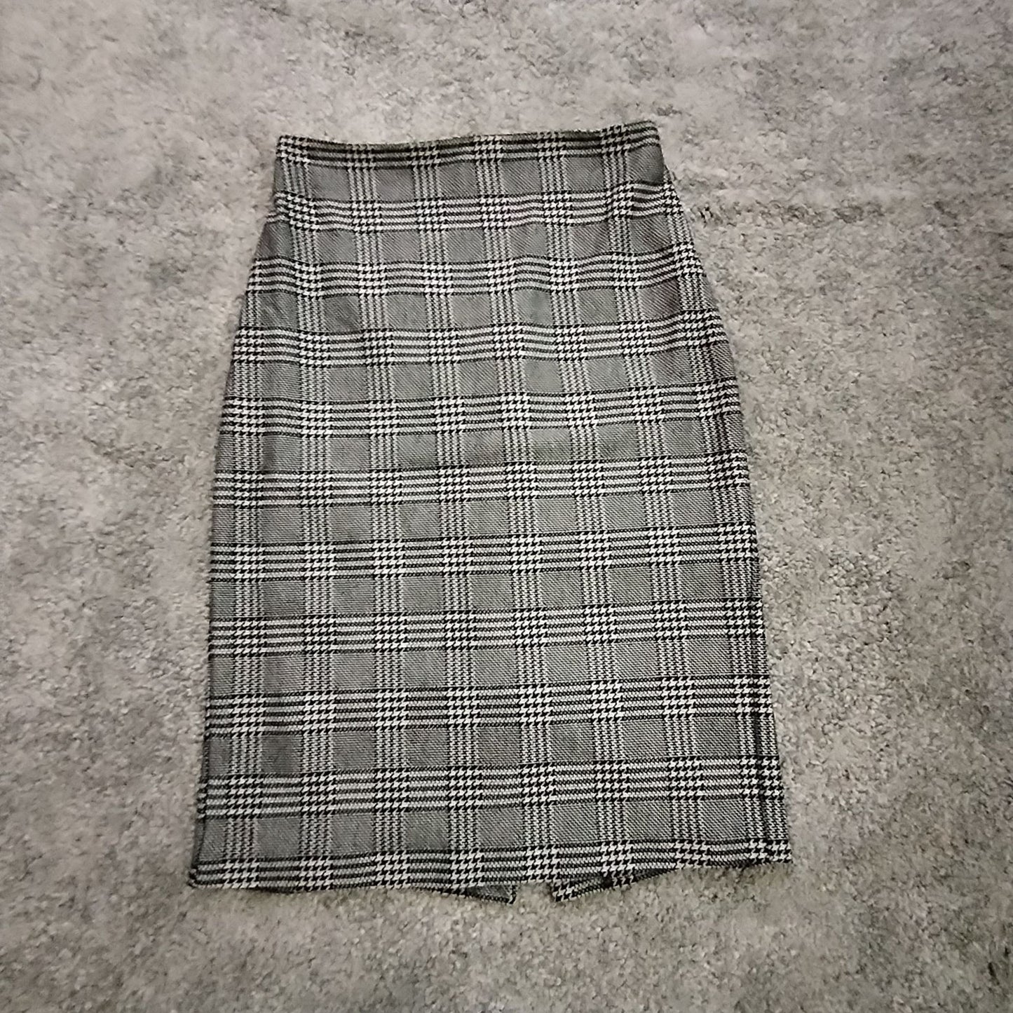 Mango Suit Skirt Womens M Plaid Pencil Knee Length Lined Black White Back Vent