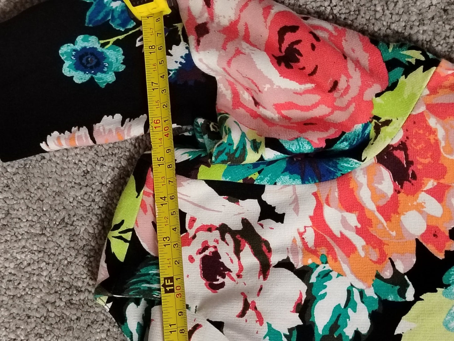 H&M Dress Womens M Black Floral 3/4 Sleeve Fitted Sheath Knee Length Stretch