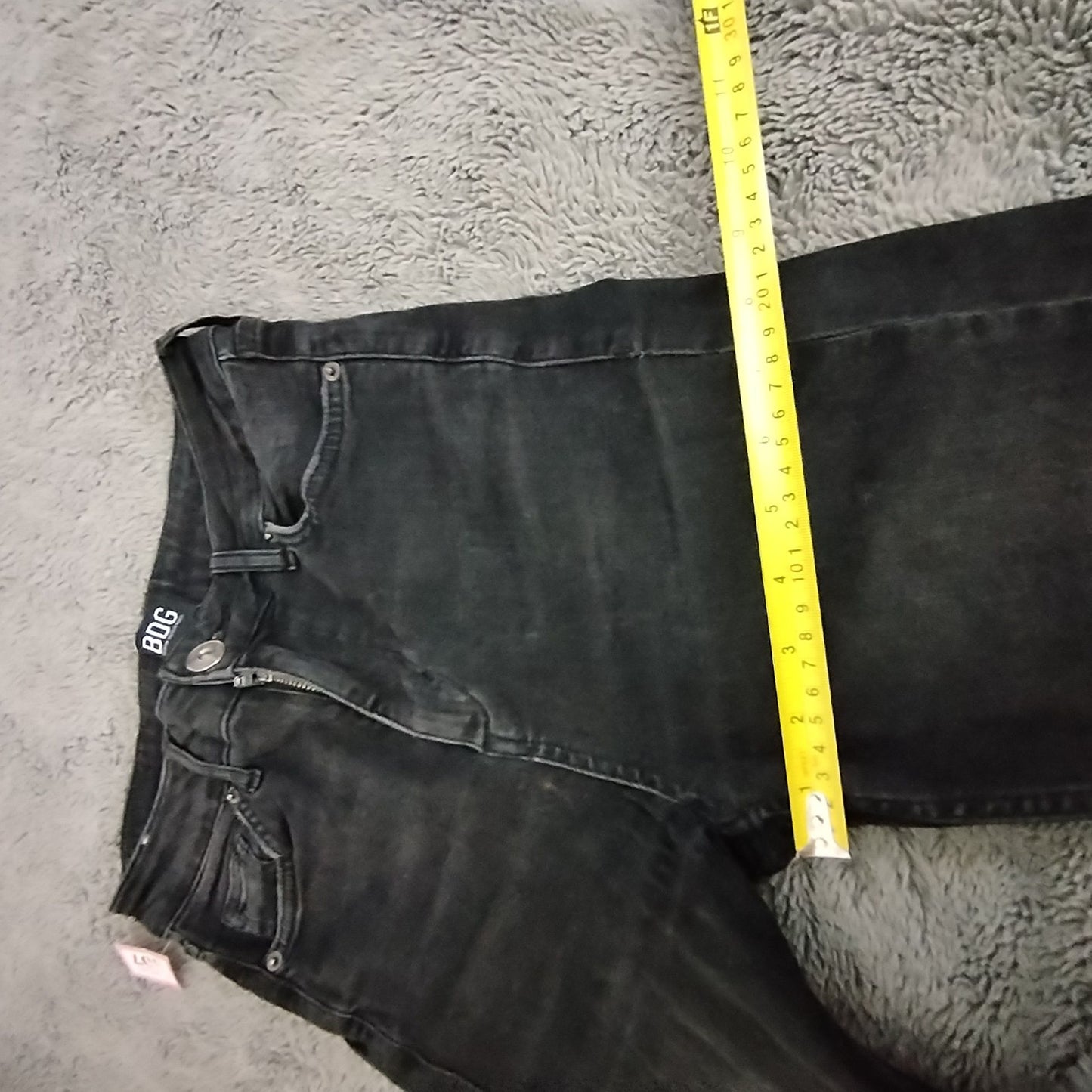 BDG URBAN OUTFITTERS PINE Jeans W28 L32 Faded Black Distressed Skater Flawed
