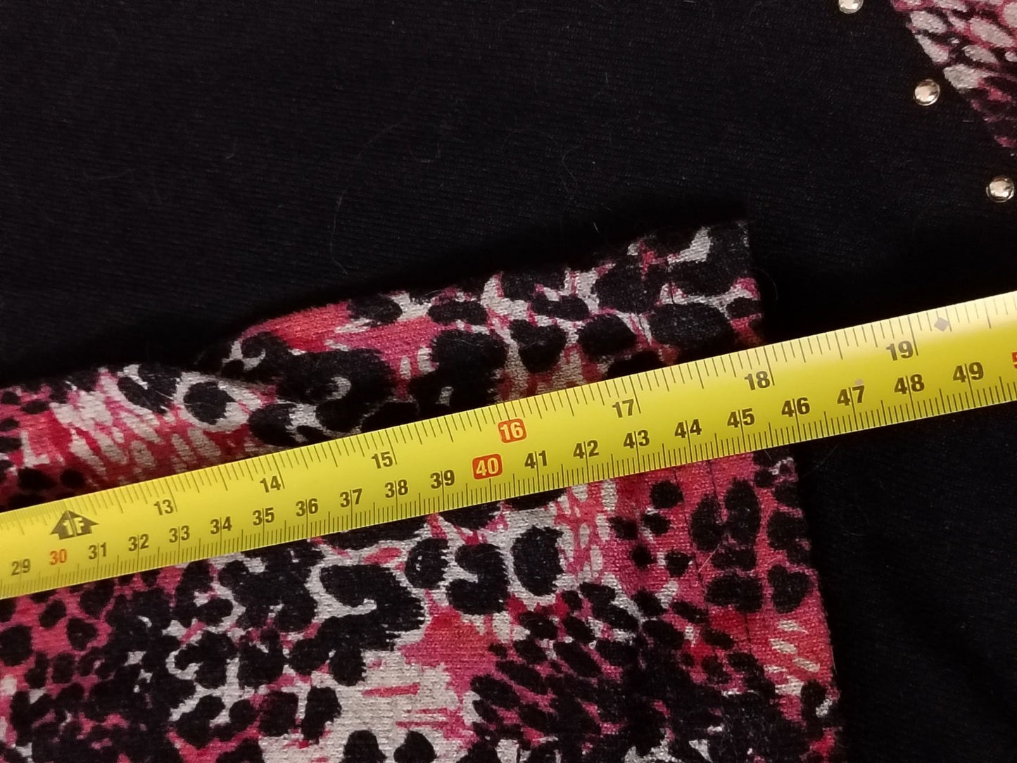 Anna Rose Tunic Womens L Black Pink Animal Print Scarf Studded Asymmetric Hem