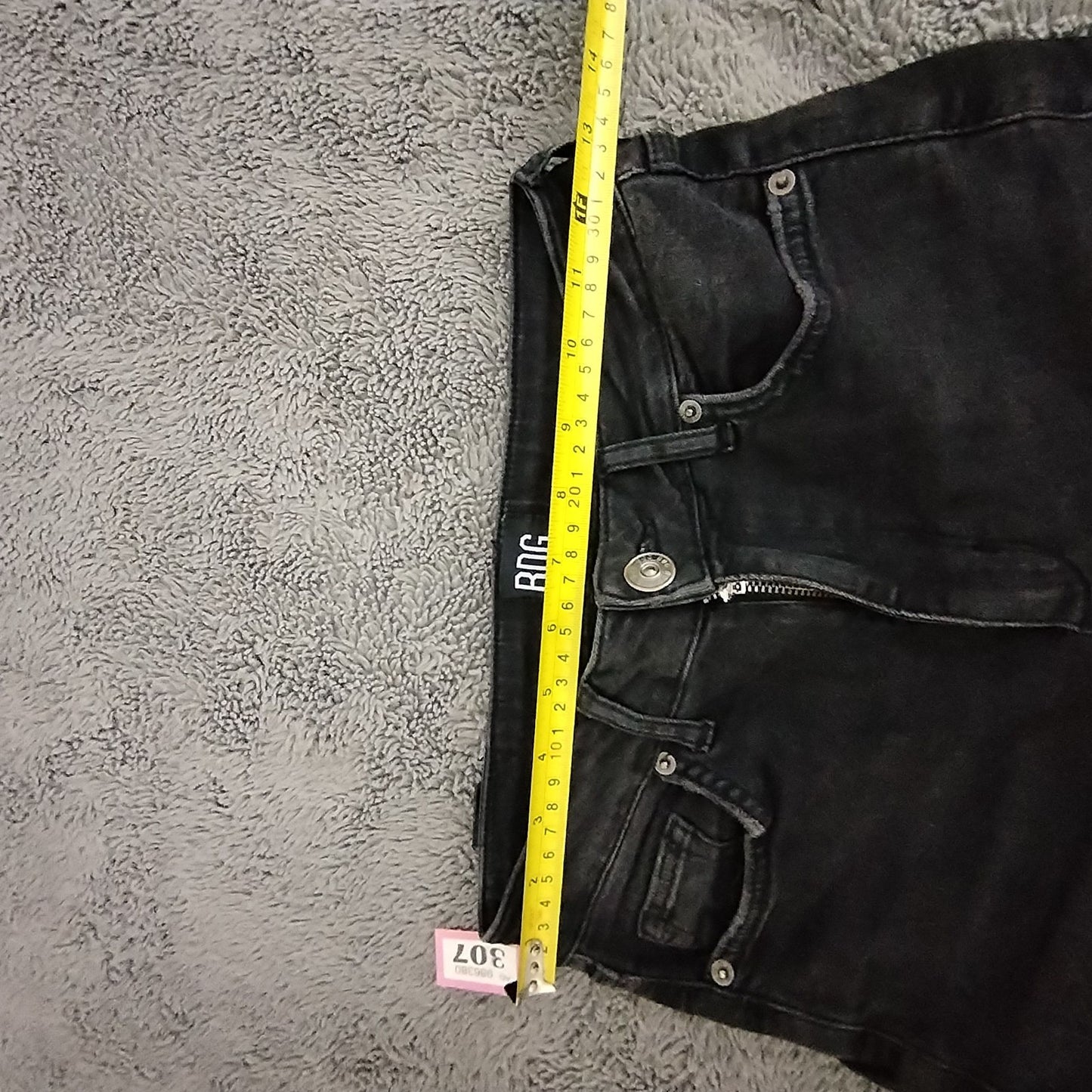 BDG URBAN OUTFITTERS PINE Jeans W28 L32 Faded Black Distressed Skater Flawed