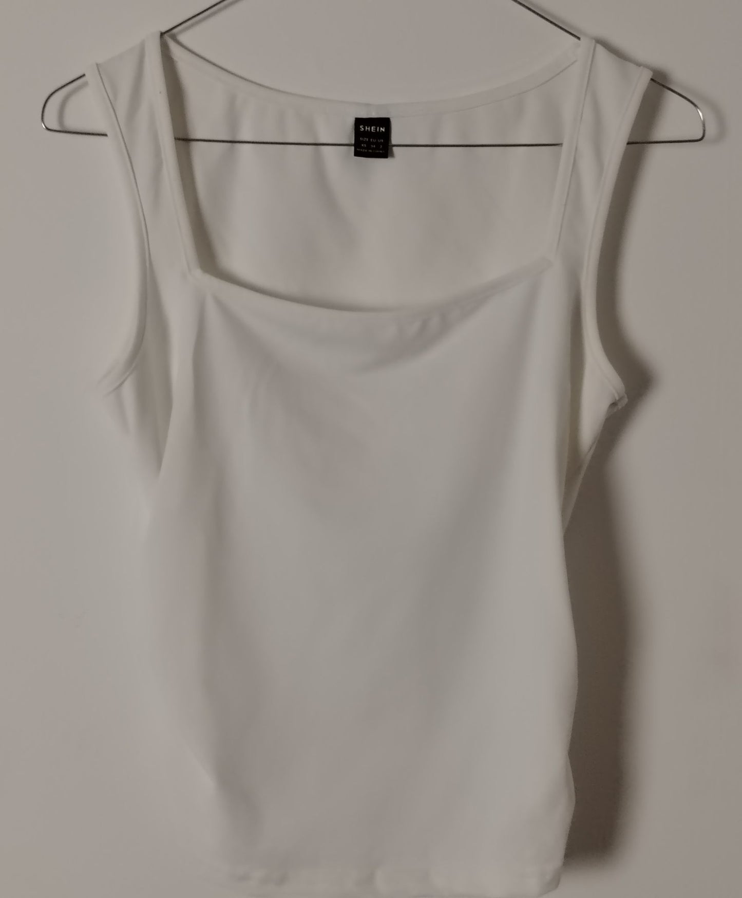 Pre-Loved SHEIN Top Womens XS White Square Neck Sleeveless Stretch Tank Top Ruched Sides