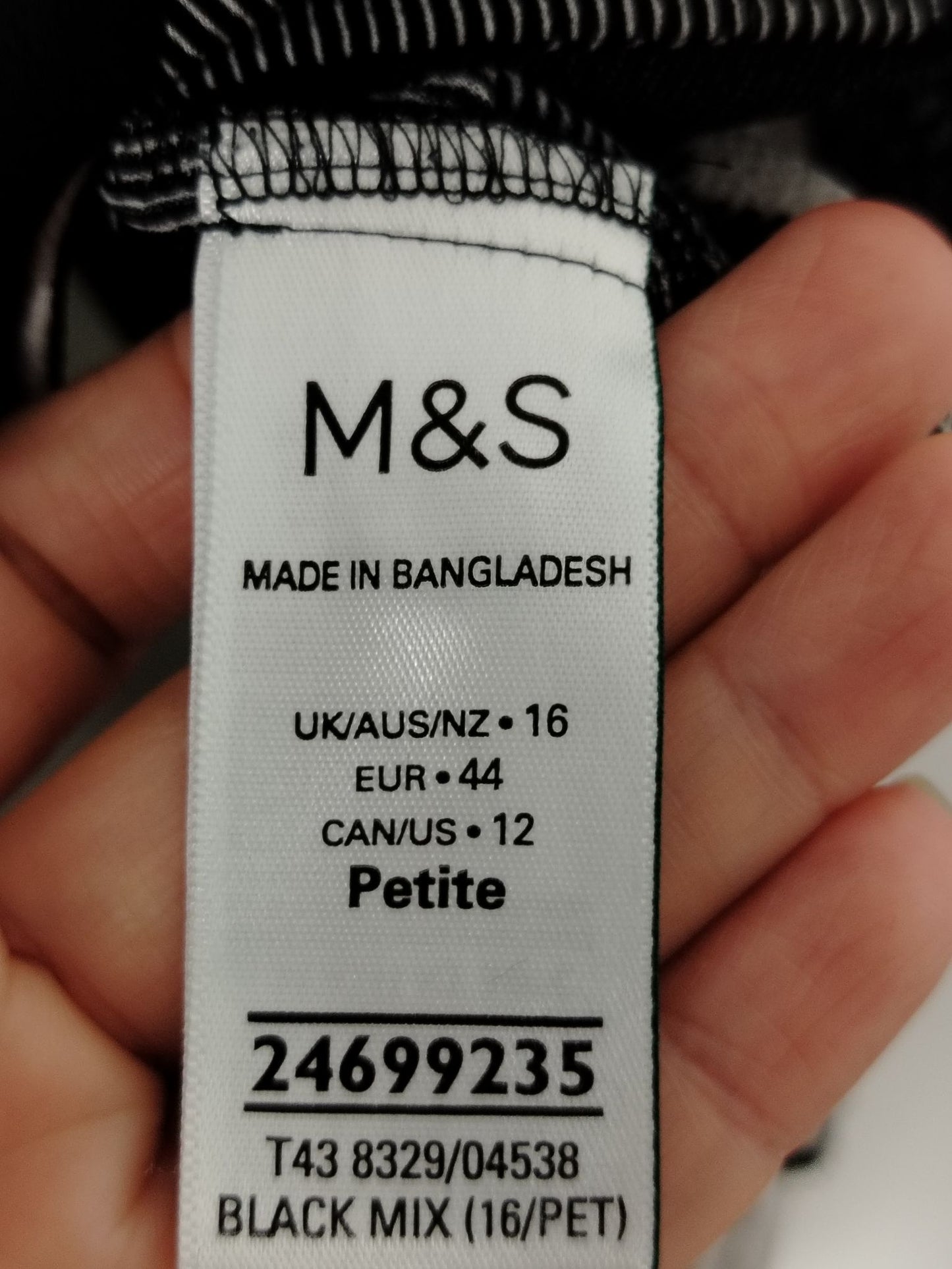 Pre-Loved M&S Blouse Women's UK 16 Petite Black White Check Short Sleeve Keyhole Back