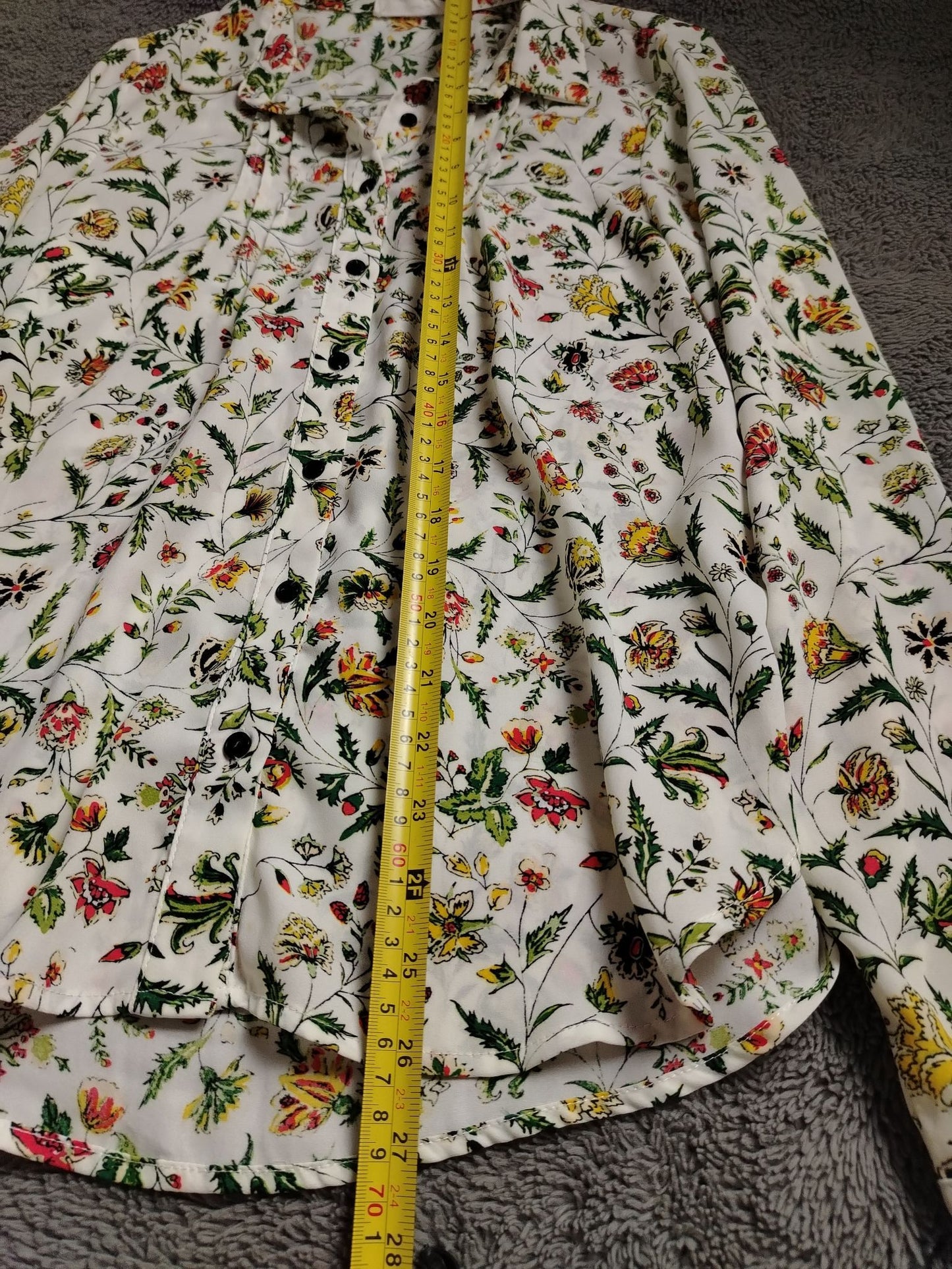Pre-Loved Elodie Shirt Women's M Floral Long Sleeve Button Front Lightweight White